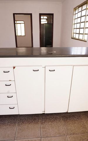 Casa para alugar com 360m², 5 quartos e 7 vagas Casa para alugar com 360m², 5 quartos e 7 vagasCozinha
