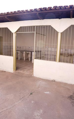 Casa para alugar com 360m², 5 quartos e 7 vagas Casa para alugar com 360m², 5 quartos e 7 vagasÁrea Externa