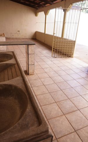 Casa para alugar com 360m², 5 quartos e 7 vagas Casa para alugar com 360m², 5 quartos e 7 vagasÁrea de Serviço