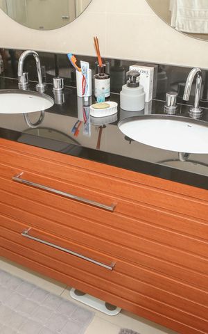 Apartamento à venda com 162m², 3 quartos e 3 vagas Apartamento à venda com 162m², 3 quartos e 3 vagasBanheiro da Suíte 1