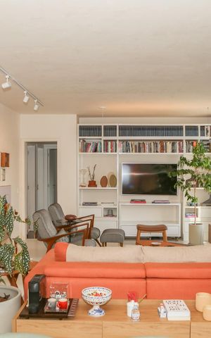 Apartamento à venda com 162m², 3 quartos e 3 vagas Apartamento à venda com 162m², 3 quartos e 3 vagasSala