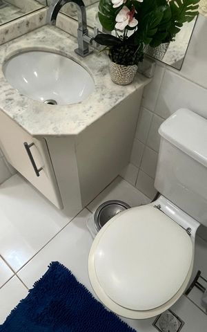 Apartamento à venda com 69m², 3 quartos e 1 vaga Apartamento à venda com 69m², 3 quartos e 1 vagaBanheiro
