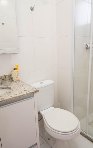 Apartamento à venda com 75m², 3 quartos e 2 vagas Apartamento à venda com 75m², 3 quartos e 2 vagasBanheiro da Suíte