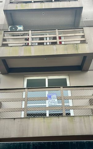 Apartamento à venda com 80m², 2 quartos e 2 vagas Apartamento à venda com 80m², 2 quartos e 2 vagasPlaca