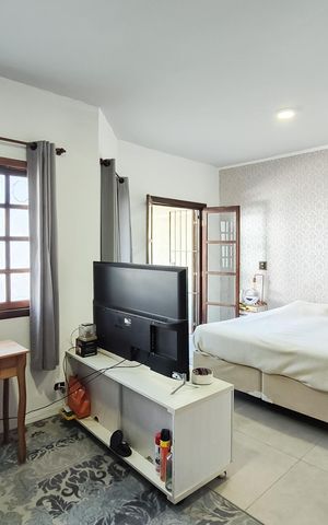Casa à venda com 204m², 4 quartos e 2 vagas Casa à venda com 204m², 4 quartos e 2 vagasSuite