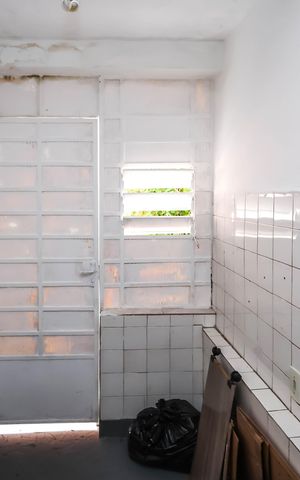 Casa à venda com 90m², 2 quartos e 1 vagaÁrea de serviço
