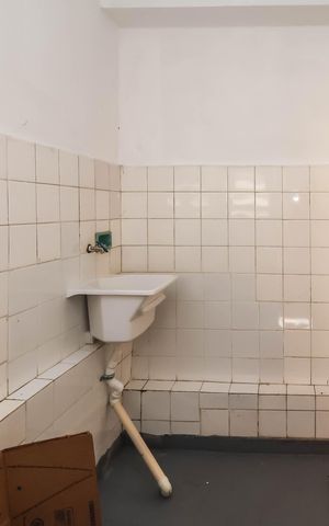 Casa à venda com 90m², 2 quartos e 1 vagaÁrea de serviço