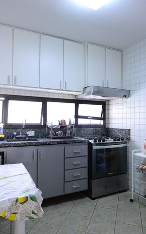 Apartamento à venda com 120m², 3 quartos e 2 vagasCozinha