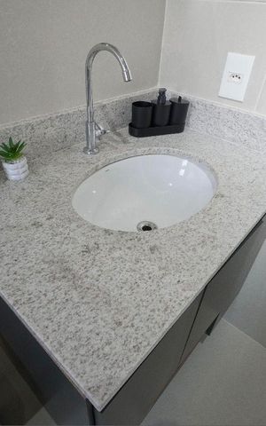 Studio para alugar com 32m², 1 quarto e sem vaga Studio para alugar com 32m², 1 quarto e sem vagaBanheiro