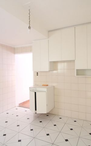 Casa à venda com 95m², 2 quartos e 2 vagasCozinha