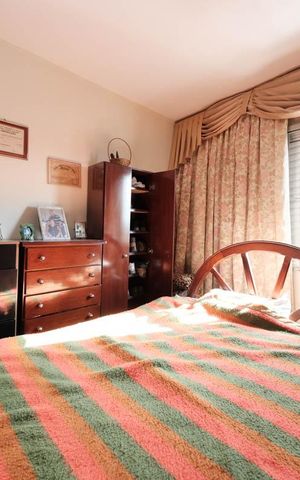 Casa à venda com 260m², 4 quartos e 2 vagasSuíte