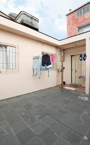 Casa à venda com 260m², 4 quartos e 2 vagasÁrea externa