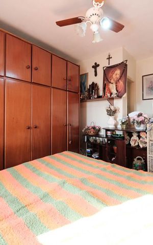 Casa à venda com 260m², 4 quartos e 2 vagasSuíte