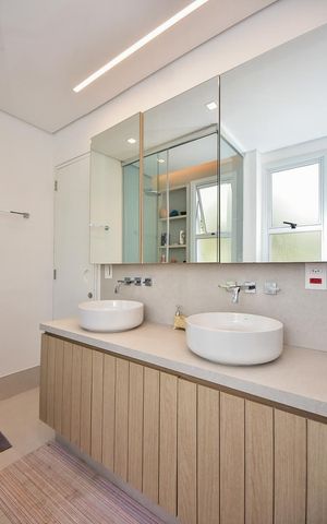 Casa de condomínio à venda com 300m², 4 quartos e 3 vagasBanheiro