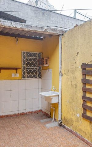 Casa à venda com 206m², 1 quarto e 1 vagaÁrea de Serviço