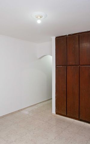 Casa à venda com 320m², 3 quartos e 2 vagasQuarto Suite 2