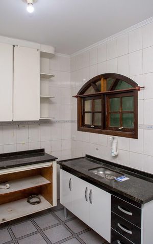 Casa à venda com 320m², 3 quartos e 2 vagasCozinha