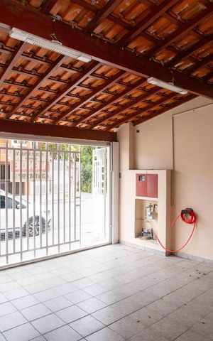 Casa à venda com 320m², 3 quartos e 2 vagasGaragem