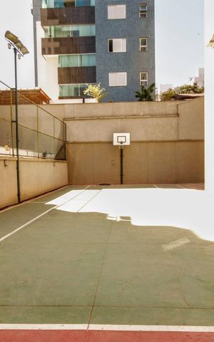 Apartamento à venda com 315m², 4 quartos e 4 vagasQuadra