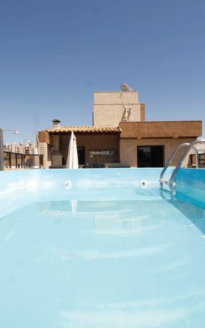 Apartamento à venda com 315m², 4 quartos e 4 vagasPiscina
