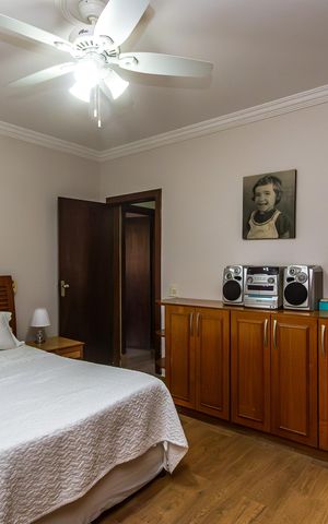 Casa para alugar com 680m², 4 quartos e 6 vagas Casa para alugar com 680m², 4 quartos e 6 vagasQuarto 4