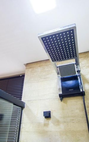 Apartamento à venda com 75m², 2 quartos e 2 vagas Apartamento à venda com 75m², 2 quartos e 2 vagasBanheiro