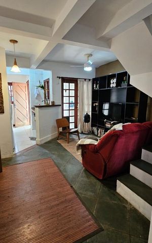 Casa à venda com 88m², 2 quartos e 1 vaga Casa à venda com 88m², 2 quartos e 1 vagaSala