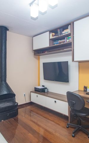 Casa à venda com 260m², 3 quartos e 3 vagas Casa à venda com 260m², 3 quartos e 3 vagasSala 3