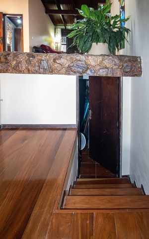 Casa à venda com 260m², 3 quartos e 3 vagas Casa à venda com 260m², 3 quartos e 3 vagasSala 2