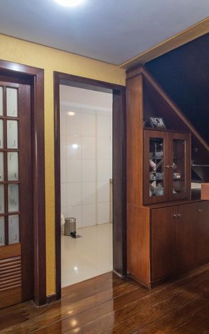 Casa à venda com 260m², 3 quartos e 3 vagas Casa à venda com 260m², 3 quartos e 3 vagasSala 2