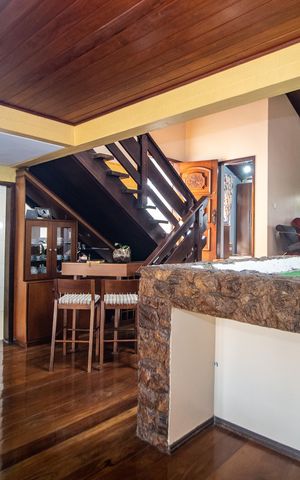 Casa à venda com 260m², 3 quartos e 3 vagas Casa à venda com 260m², 3 quartos e 3 vagasSala 2