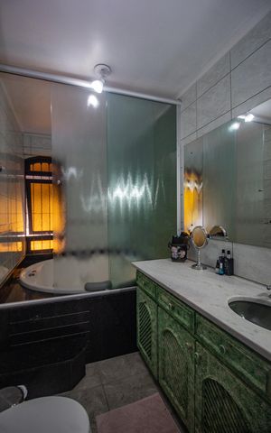 Casa à venda com 260m², 3 quartos e 3 vagas Casa à venda com 260m², 3 quartos e 3 vagasBanheiro da Suíte