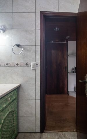 Casa à venda com 260m², 3 quartos e 3 vagas Casa à venda com 260m², 3 quartos e 3 vagasBanheiro da Suíte