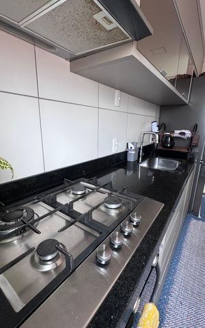 Apartamento à venda com 57m², 2 quartos e 2 vagas Apartamento à venda com 57m², 2 quartos e 2 vagasCozinha