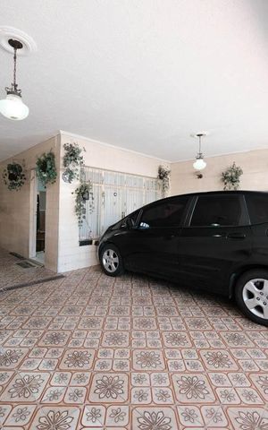 Casa à venda com 180m², 3 quartos e 4 vagasGaragem