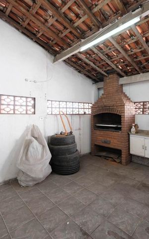 Casa à venda com 180m², 3 quartos e 4 vagasÁrea gourmet