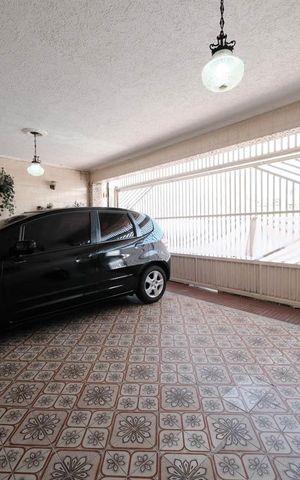 Casa à venda com 180m², 3 quartos e 4 vagasGaragem