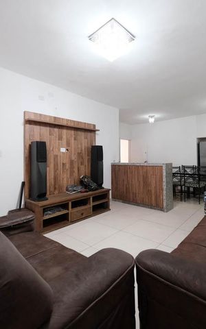 Casa à venda com 180m², 3 quartos e 4 vagasSala/Cozinha