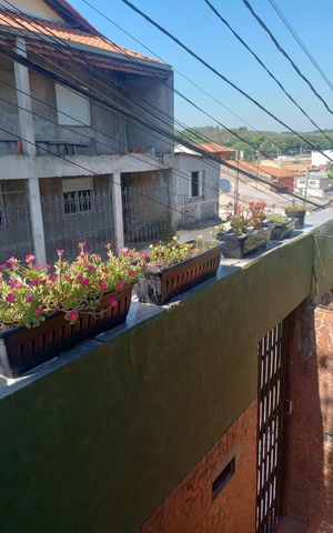 Casa à venda com 230m², 4 quartos e 1 vaga