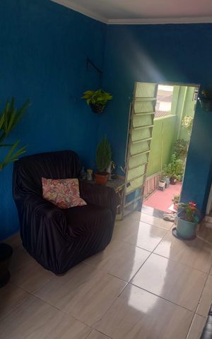 Casa à venda com 230m², 4 quartos e 1 vaga