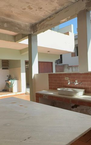 Casa à venda com 378m², 3 quartos e 11 vagas Casa à venda com 378m², 3 quartos e 11 vagasChurrasqueira