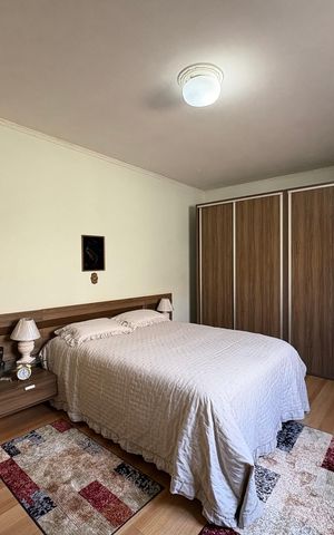 Casa à venda com 378m², 3 quartos e 11 vagas Casa à venda com 378m², 3 quartos e 11 vagasQuarto 2