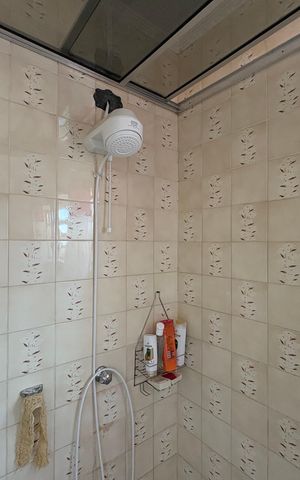 Casa à venda com 378m², 3 quartos e 11 vagas Casa à venda com 378m², 3 quartos e 11 vagasBanheiro