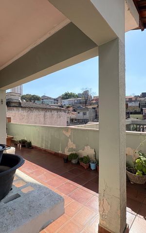Casa à venda com 378m², 3 quartos e 11 vagas Casa à venda com 378m², 3 quartos e 11 vagasÁrea de Serviço