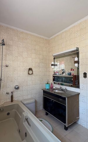 Casa à venda com 378m², 3 quartos e 11 vagas Casa à venda com 378m², 3 quartos e 11 vagasBanheiro