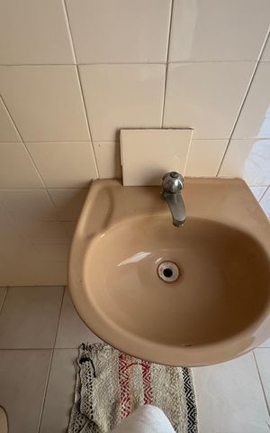 Casa à venda com 378m², 3 quartos e 11 vagas Casa à venda com 378m², 3 quartos e 11 vagasBanheiro de Serviço