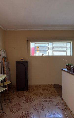 Casa à venda com 378m², 3 quartos e 11 vagas Casa à venda com 378m², 3 quartos e 11 vagasHall entre cozinha e lavanderia