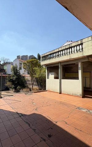 Casa à venda com 378m², 3 quartos e 11 vagas Casa à venda com 378m², 3 quartos e 11 vagasQuintal