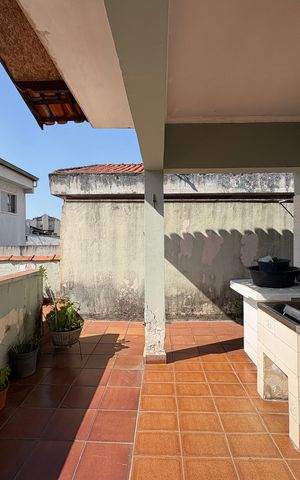 Casa à venda com 378m², 3 quartos e 11 vagas Casa à venda com 378m², 3 quartos e 11 vagasÁrea de Serviço