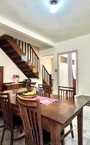 Casa para alugar com 370m², 3 quartos e sem vaga Casa para alugar com 370m², 3 quartos e sem vagaSala